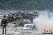 起卦问事西藏军区某部高原峡谷实弹射击 锤炼实战能力