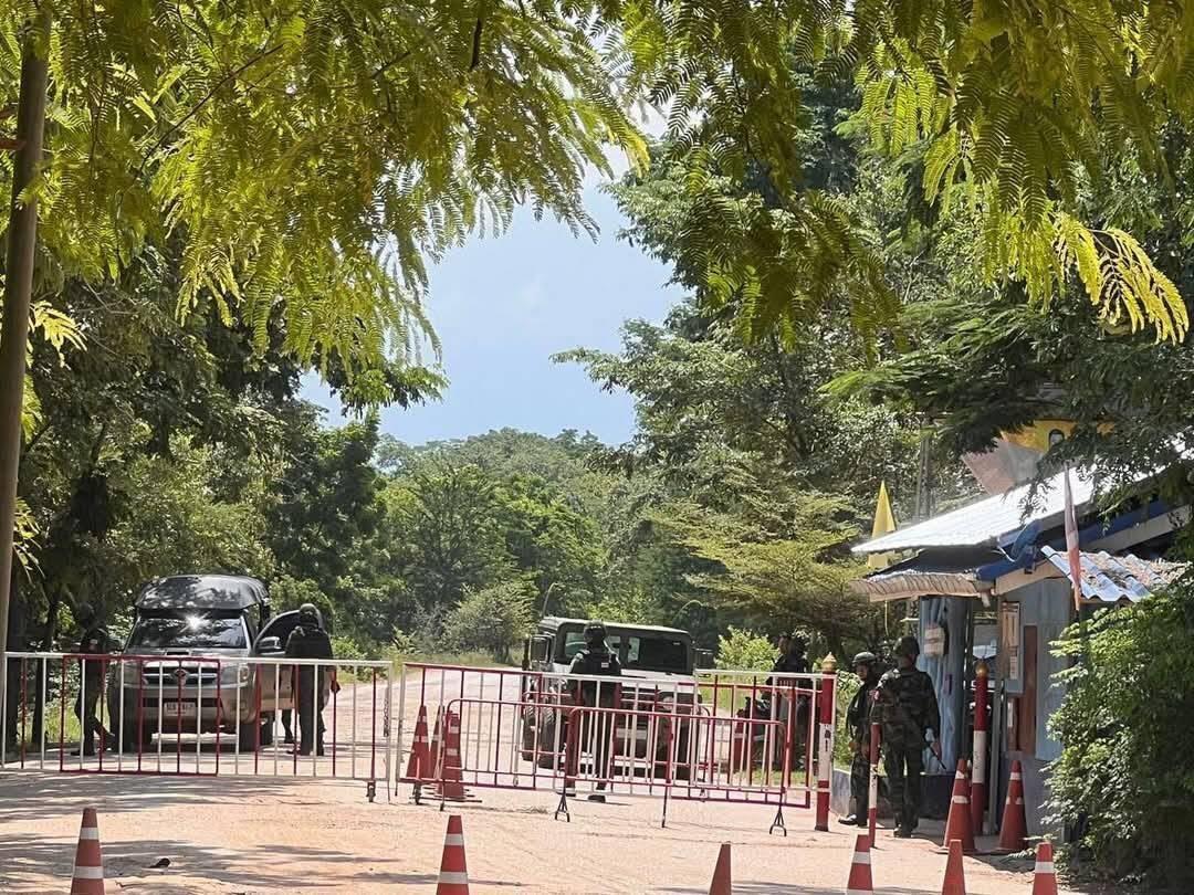 关闭检查站 增派军队 泰柬(🙎)边境局势再度升级
